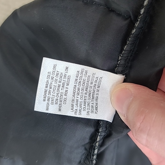 Revolution Kids Lightweight Camo Puffer Vest Jacket in Green/Gray/Black - Picture 15 of 17